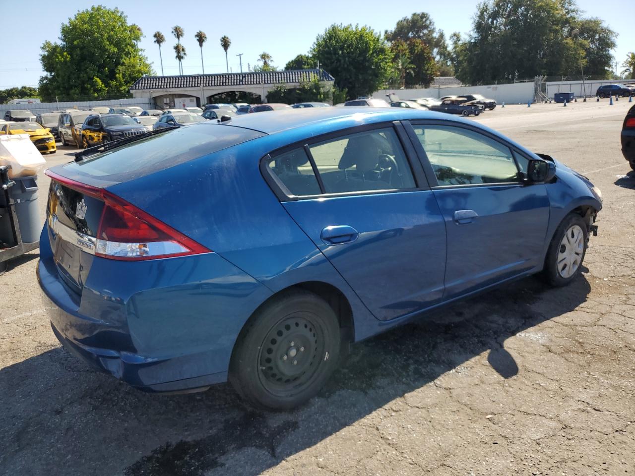 Photo 2 VIN: JHMZE2H51DS006676 - HONDA INSIGHT 