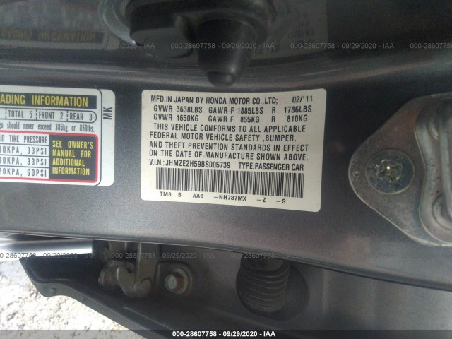 Photo 8 VIN: JHMZE2H59BS005739 - HONDA INSIGHT 