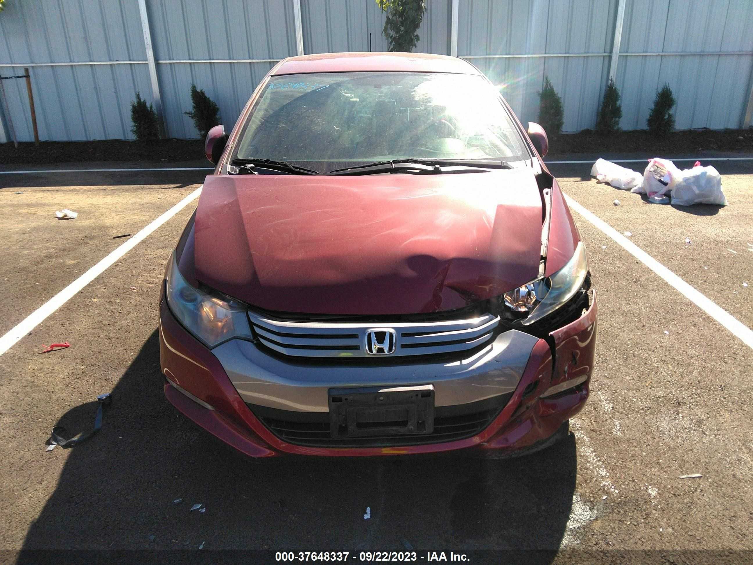 Photo 11 VIN: JHMZE2H5XAS032866 - HONDA INSIGHT 