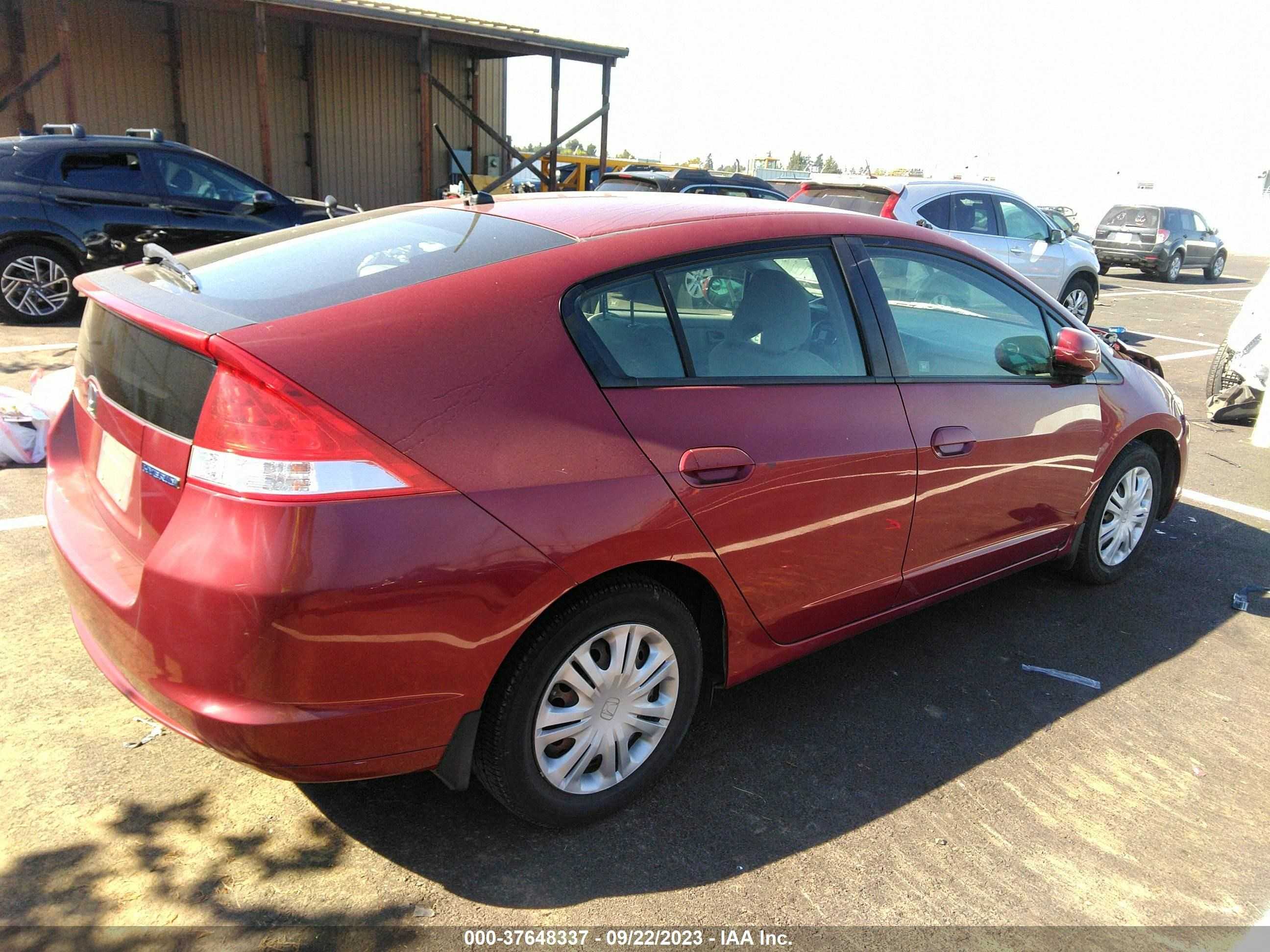 Photo 3 VIN: JHMZE2H5XAS032866 - HONDA INSIGHT 