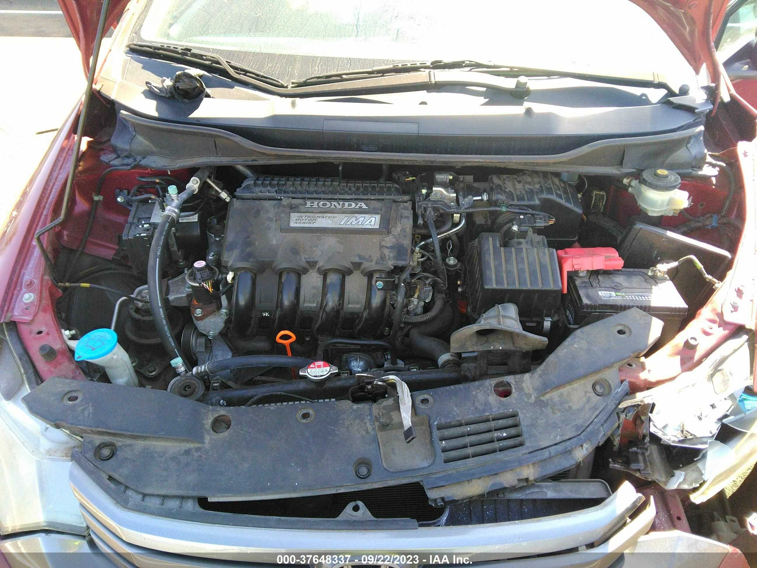 Photo 9 VIN: JHMZE2H5XAS032866 - HONDA INSIGHT 