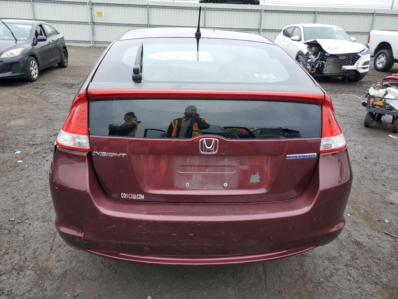 Photo 5 VIN: JHMZE2H72BS004000 - HONDA INSIGHT 