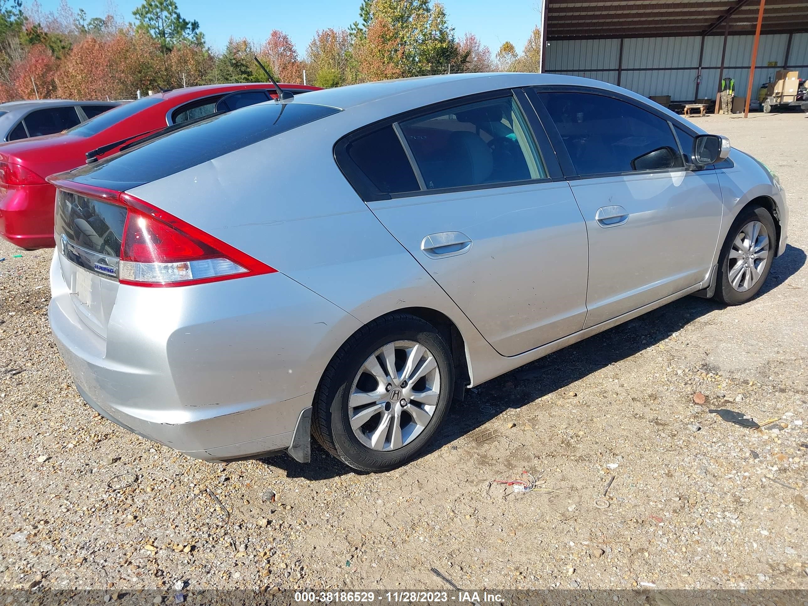 Photo 3 VIN: JHMZE2H72CS001552 - HONDA INSIGHT 