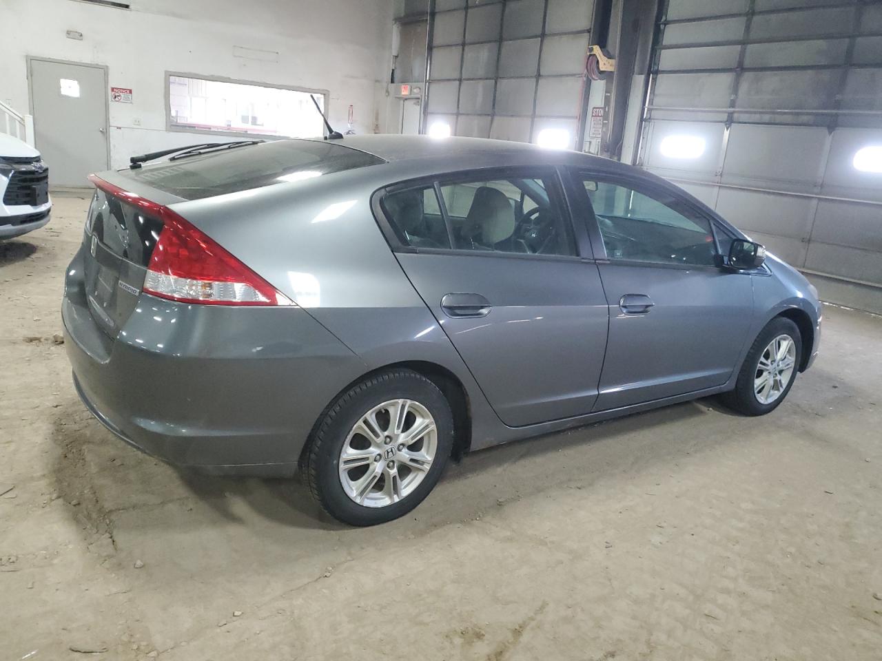 Photo 2 VIN: JHMZE2H73AS022732 - HONDA INSIGHT 