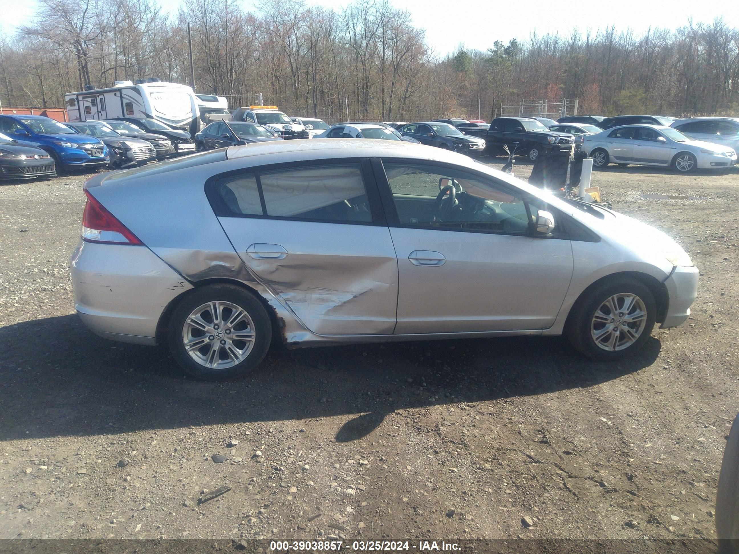 Photo 11 VIN: JHMZE2H75AS001686 - HONDA INSIGHT 