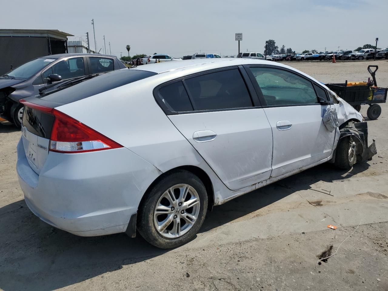 Photo 2 VIN: JHMZE2H75AS011036 - HONDA INSIGHT 