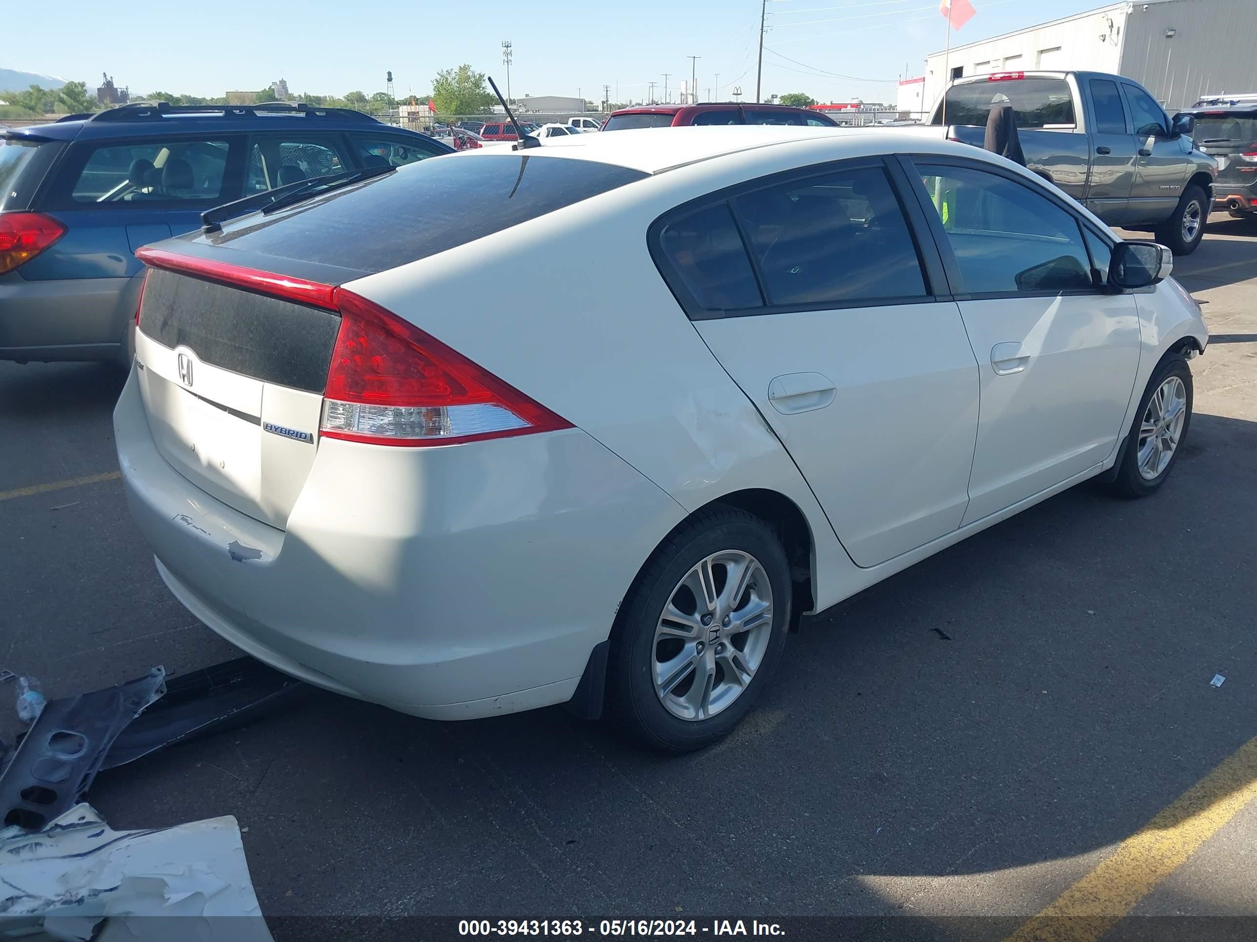 Photo 3 VIN: JHMZE2H75BS009224 - HONDA INSIGHT 