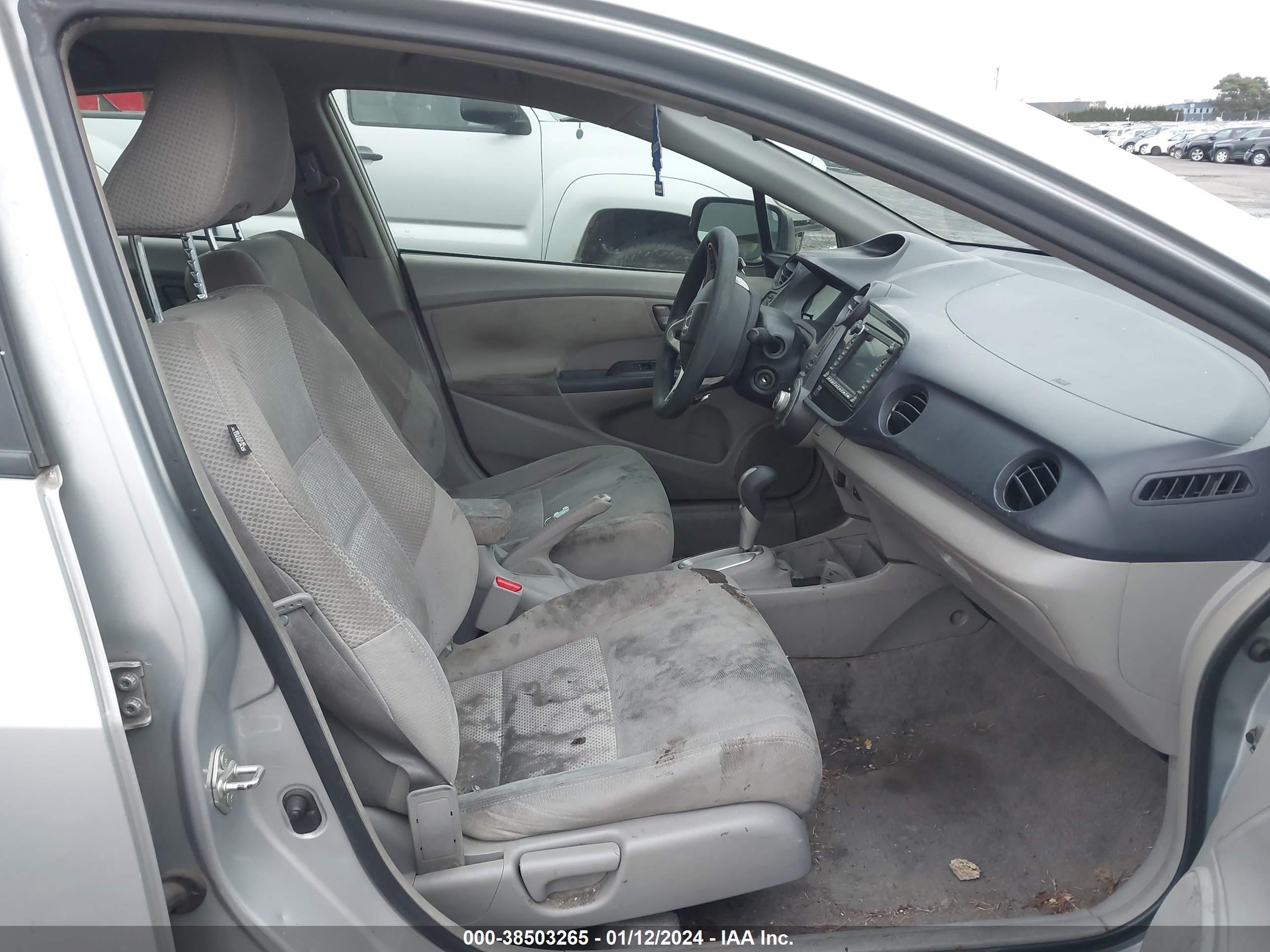 Photo 4 VIN: JHMZE2H76AS039069 - HONDA INSIGHT 