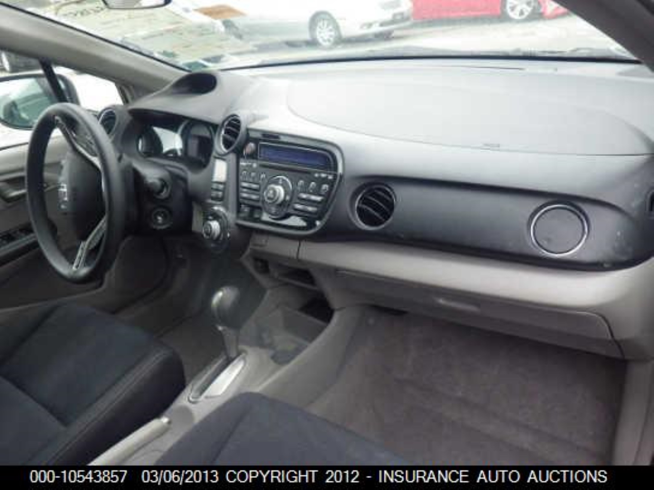 Photo 4 VIN: JHMZE2H76BS004940 - HONDA INSIGHT 