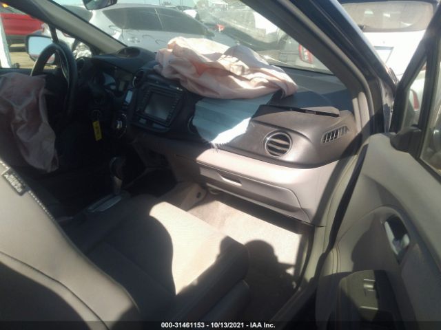 Photo 4 VIN: JHMZE2H78DS000035 - HONDA INSIGHT 