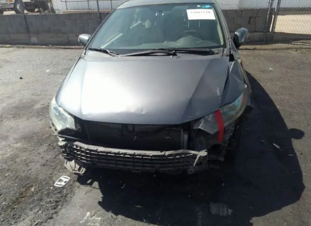 Photo 5 VIN: JHMZE2H79BS002003 - HONDA INSIGHT 