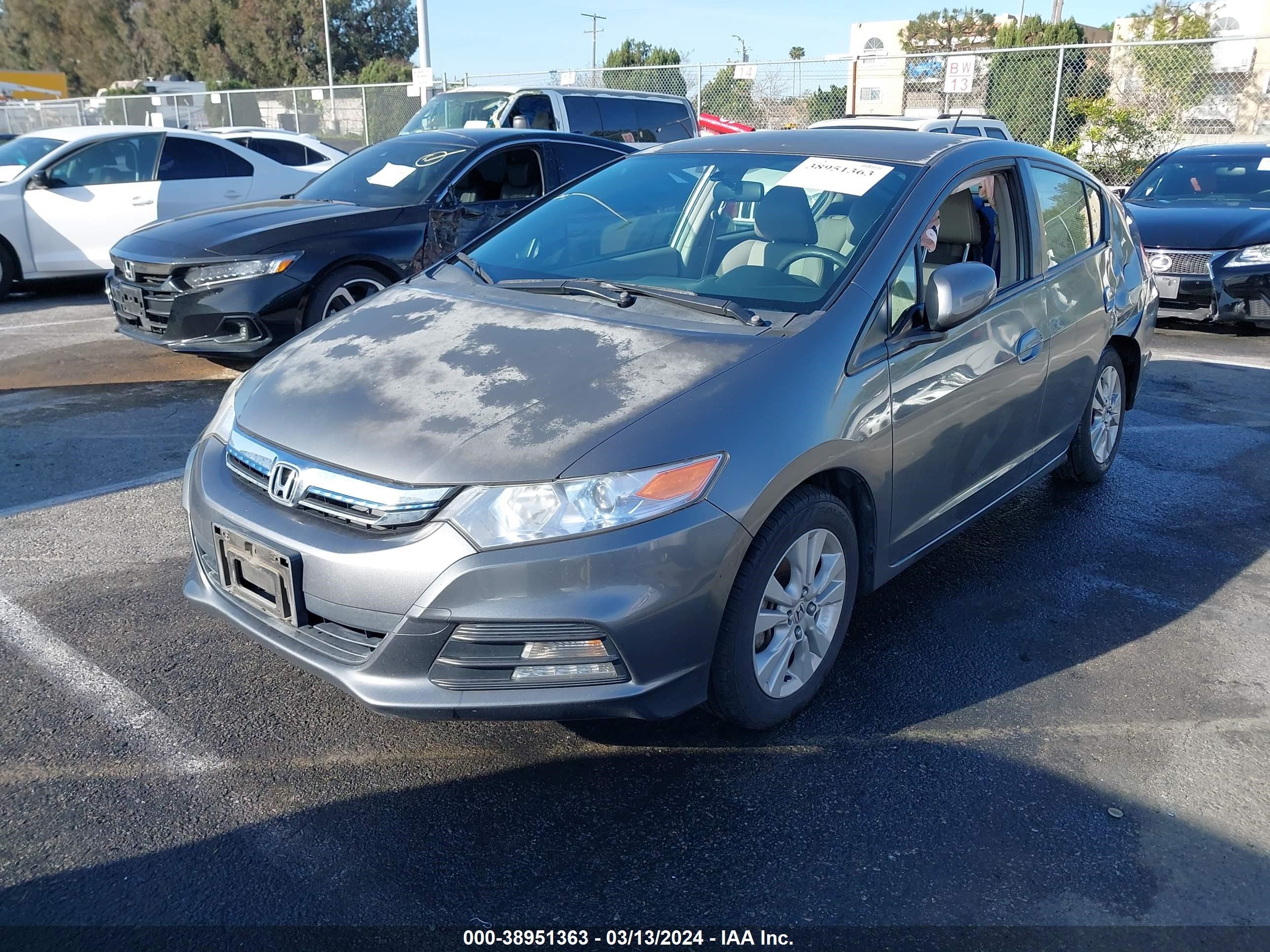 Photo 1 VIN: JHMZE2H79CS000513 - HONDA INSIGHT 