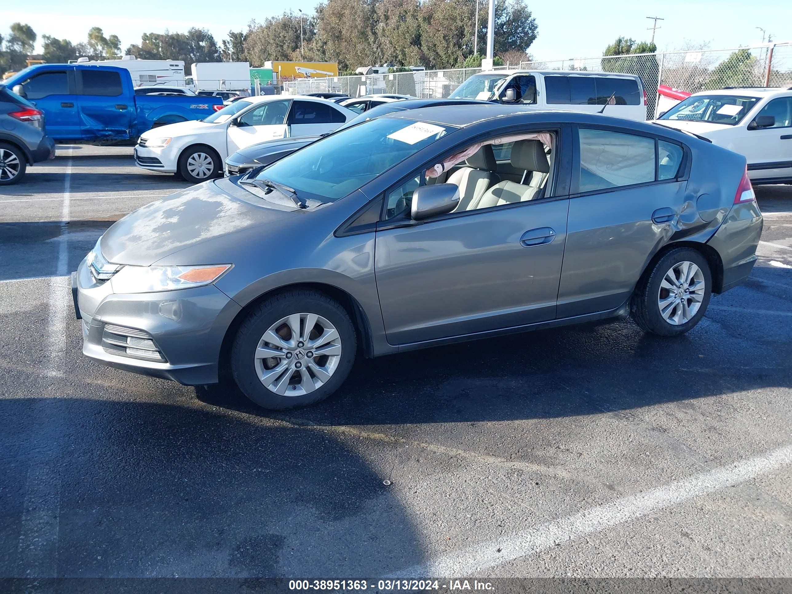 Photo 13 VIN: JHMZE2H79CS000513 - HONDA INSIGHT 