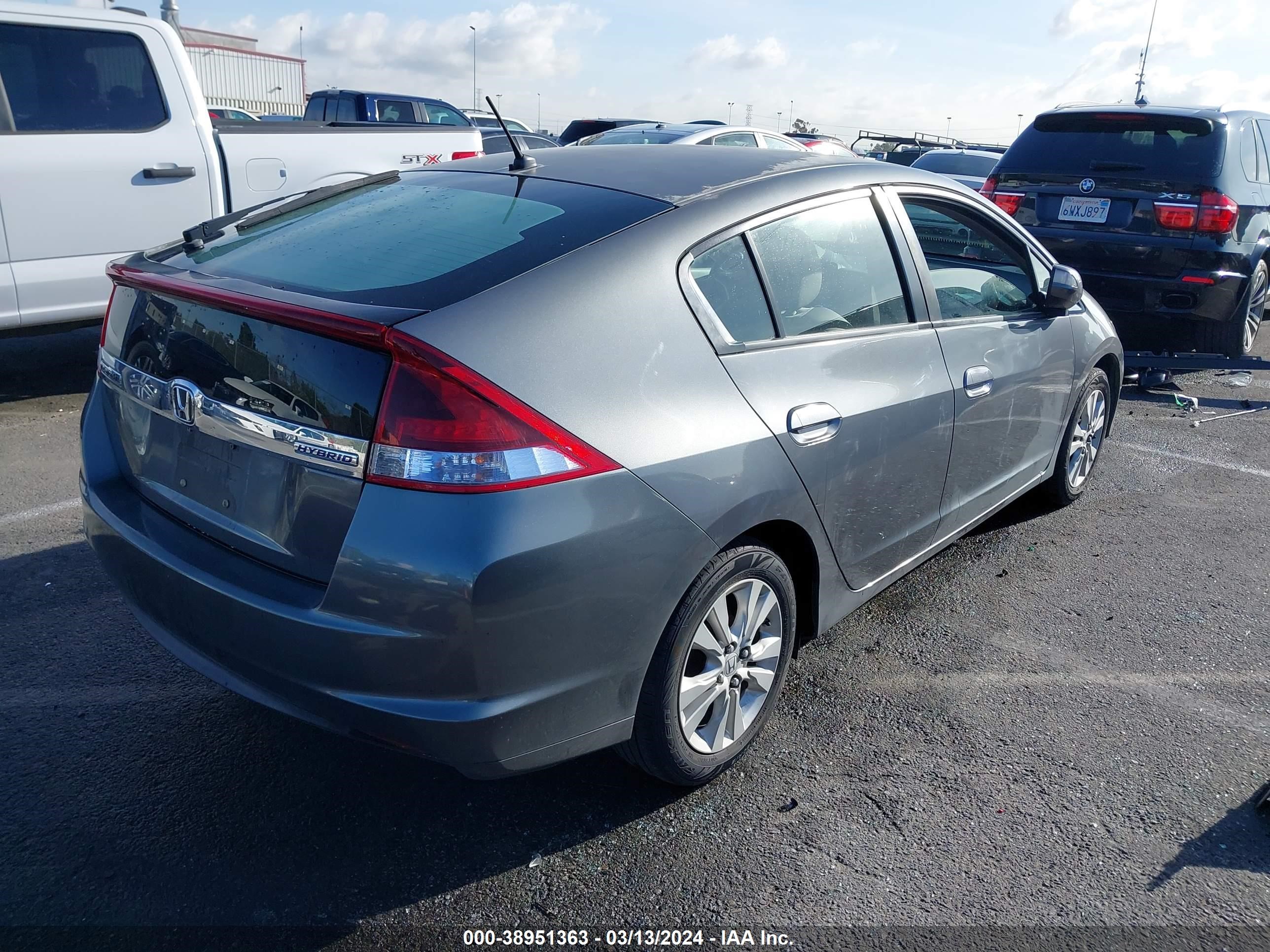 Photo 3 VIN: JHMZE2H79CS000513 - HONDA INSIGHT 