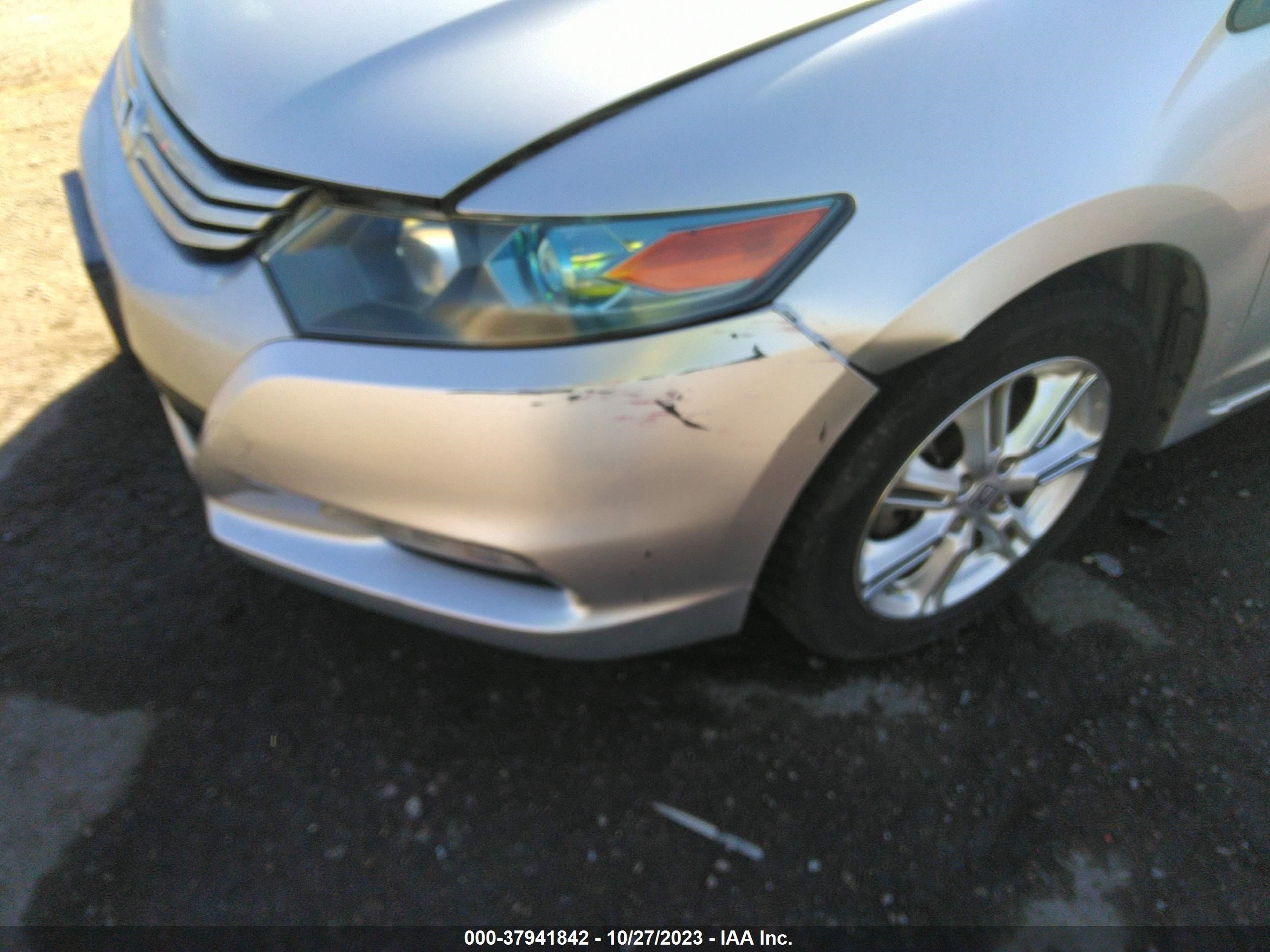 Photo 5 VIN: JHMZE2H7XAS003868 - HONDA INSIGHT 