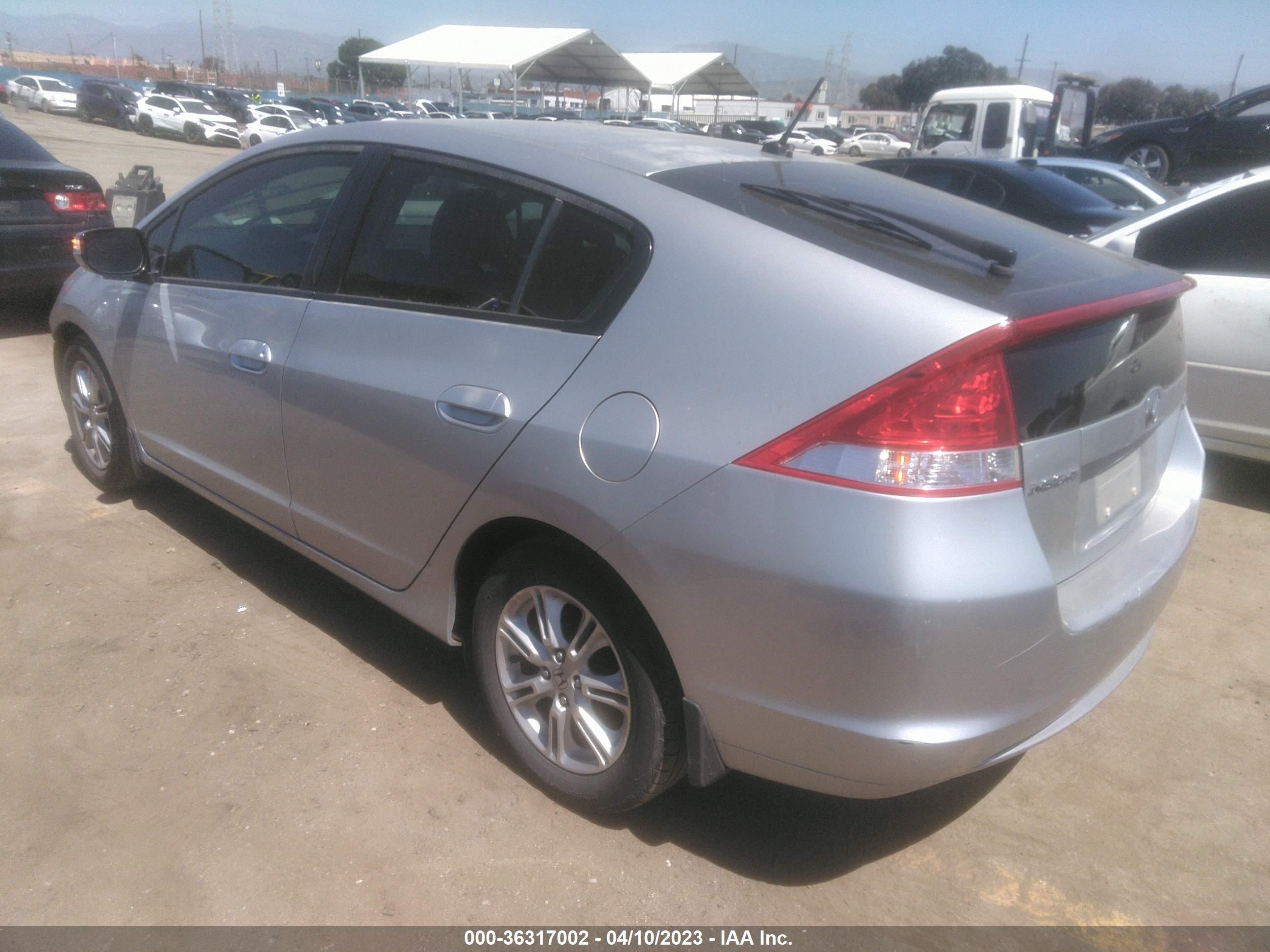 Photo 2 VIN: JHMZE2H7XAS030875 - HONDA INSIGHT 