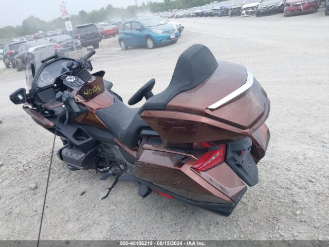 Photo 2 VIN: JHS2C7914JK000391 - HONDA GOLDWING 