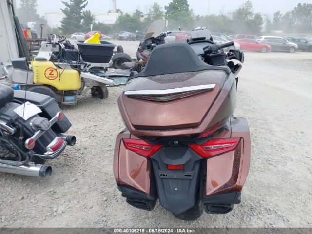 Photo 5 VIN: JHS2C7914JK000391 - HONDA GOLDWING 