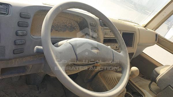 Photo 11 VIN: JJ5B3G6P82PC00625 - MITSUBISHI ROSA 