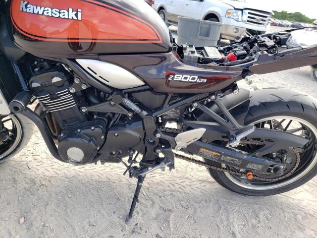 Photo 6 VIN: JKAZR2C10JA008585 - KAWASAKI ZR900 R 