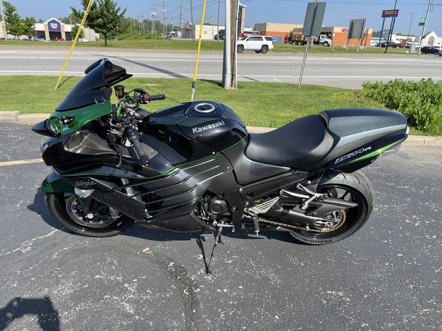 Photo 4 VIN: JKBZXNJ18KA008289 - KAWASAKI ZX1400 