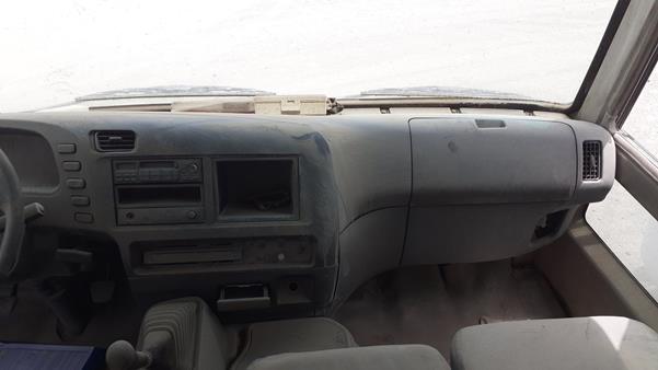 Photo 18 VIN: JL5B2E6K74PD00459 - MITSUBISHI ROSA 