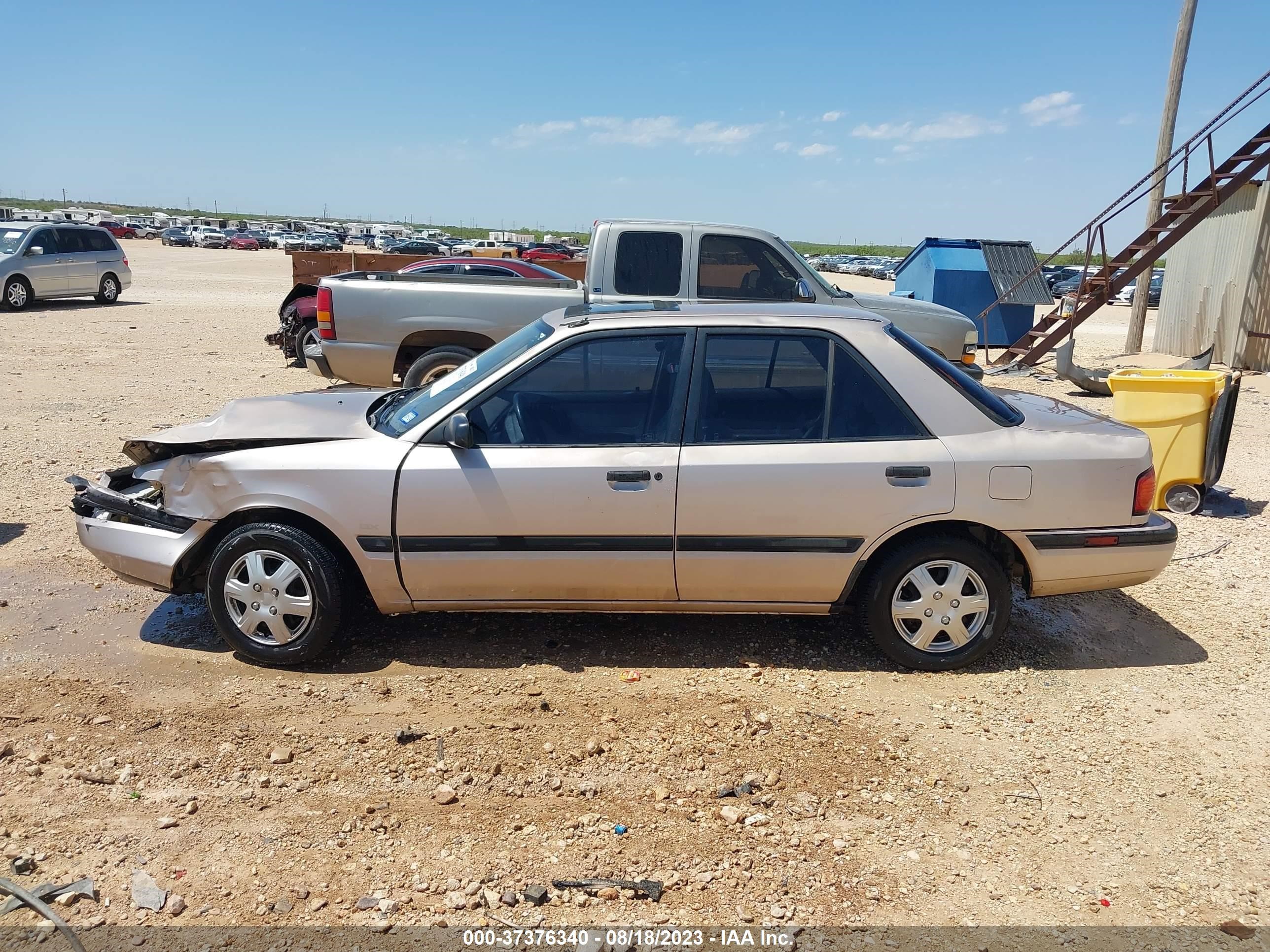 Photo 13 VIN: JM1BG2241R0745790 - MAZDA PROTEGE 