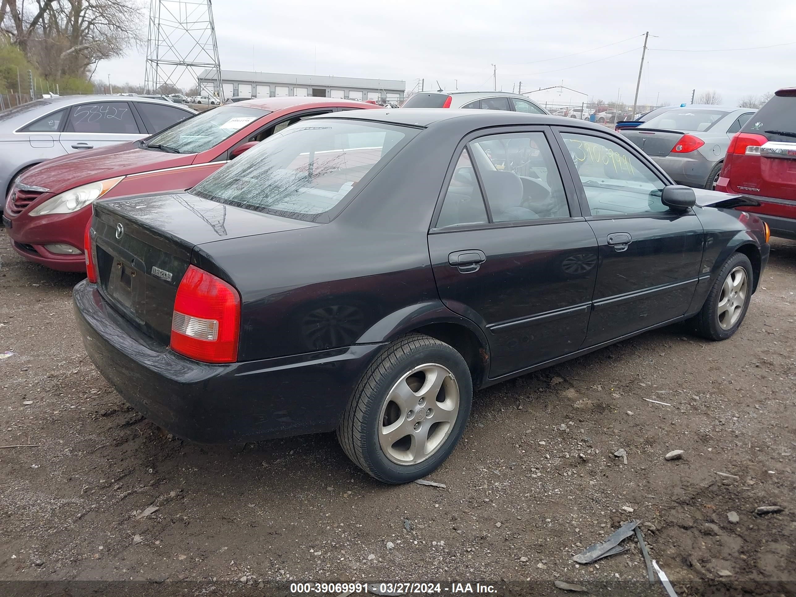 Photo 3 VIN: JM1BJ2212X0129908 - MAZDA PROTEGE 