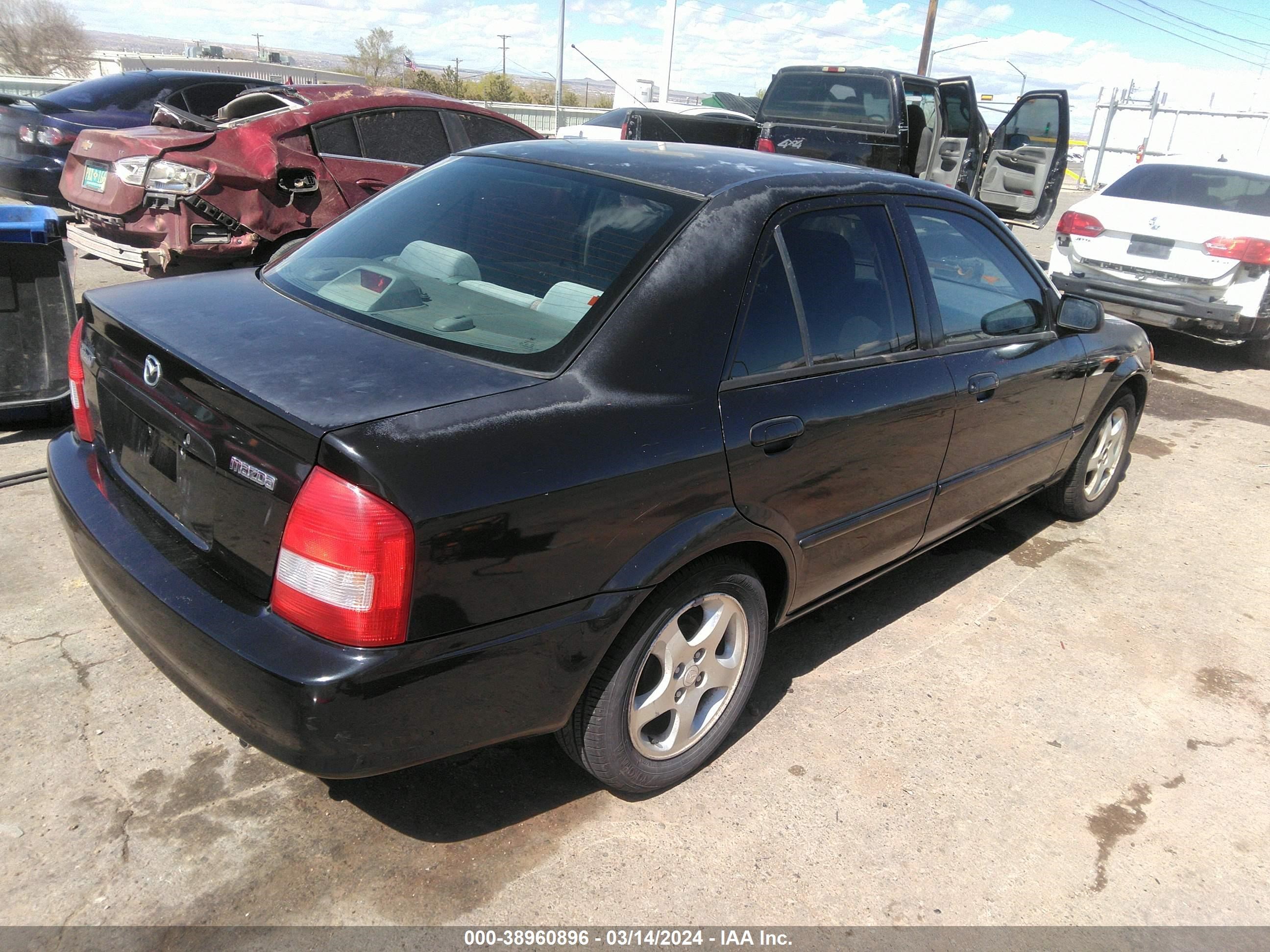 Photo 3 VIN: JM1BJ2218Y0197390 - MAZDA PROTEGE 