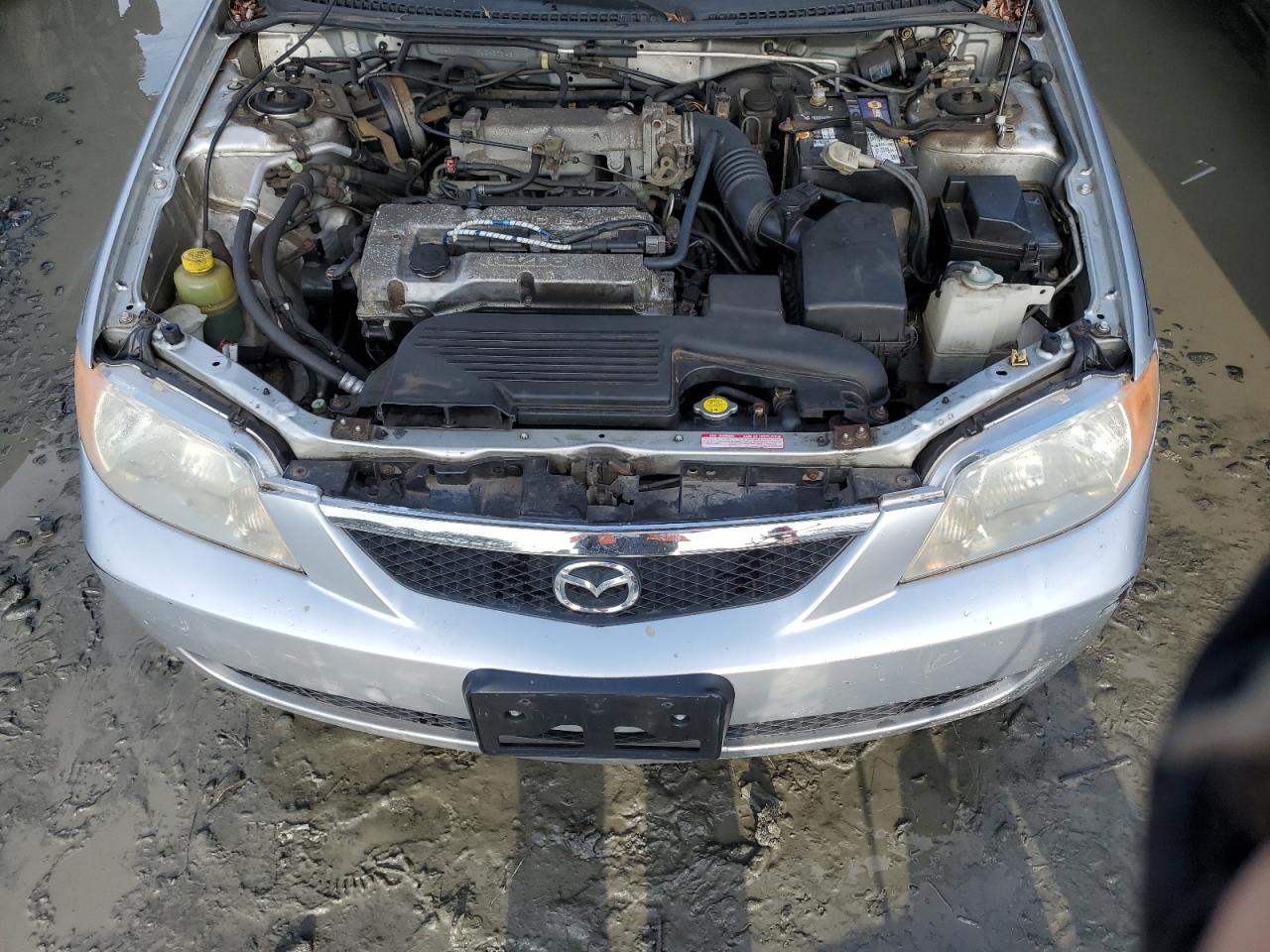 Photo 10 VIN: JM1BJ222010437546 - MAZDA PROTEGE 