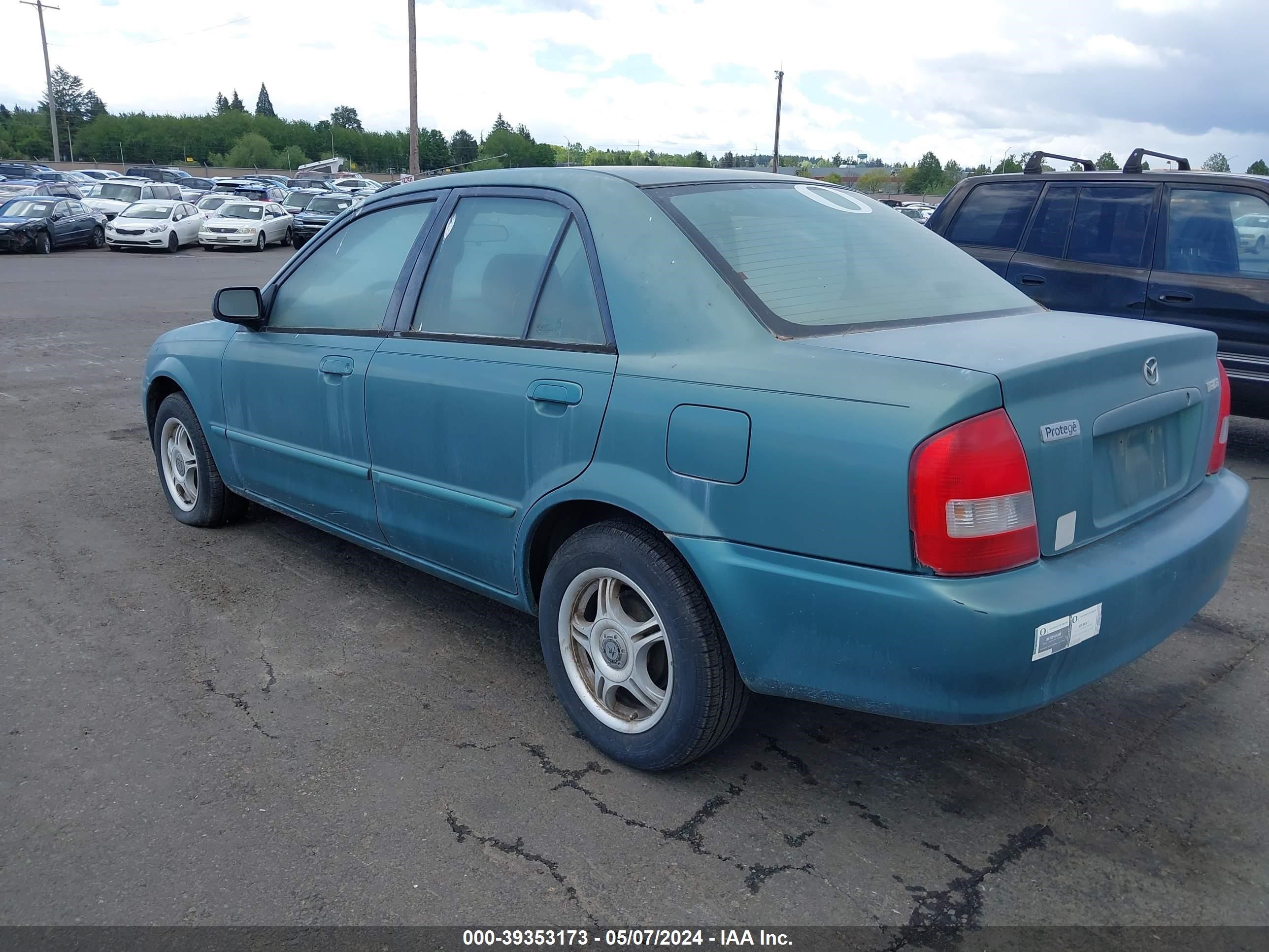 Photo 2 VIN: JM1BJ222210425303 - MAZDA PROTEGE 