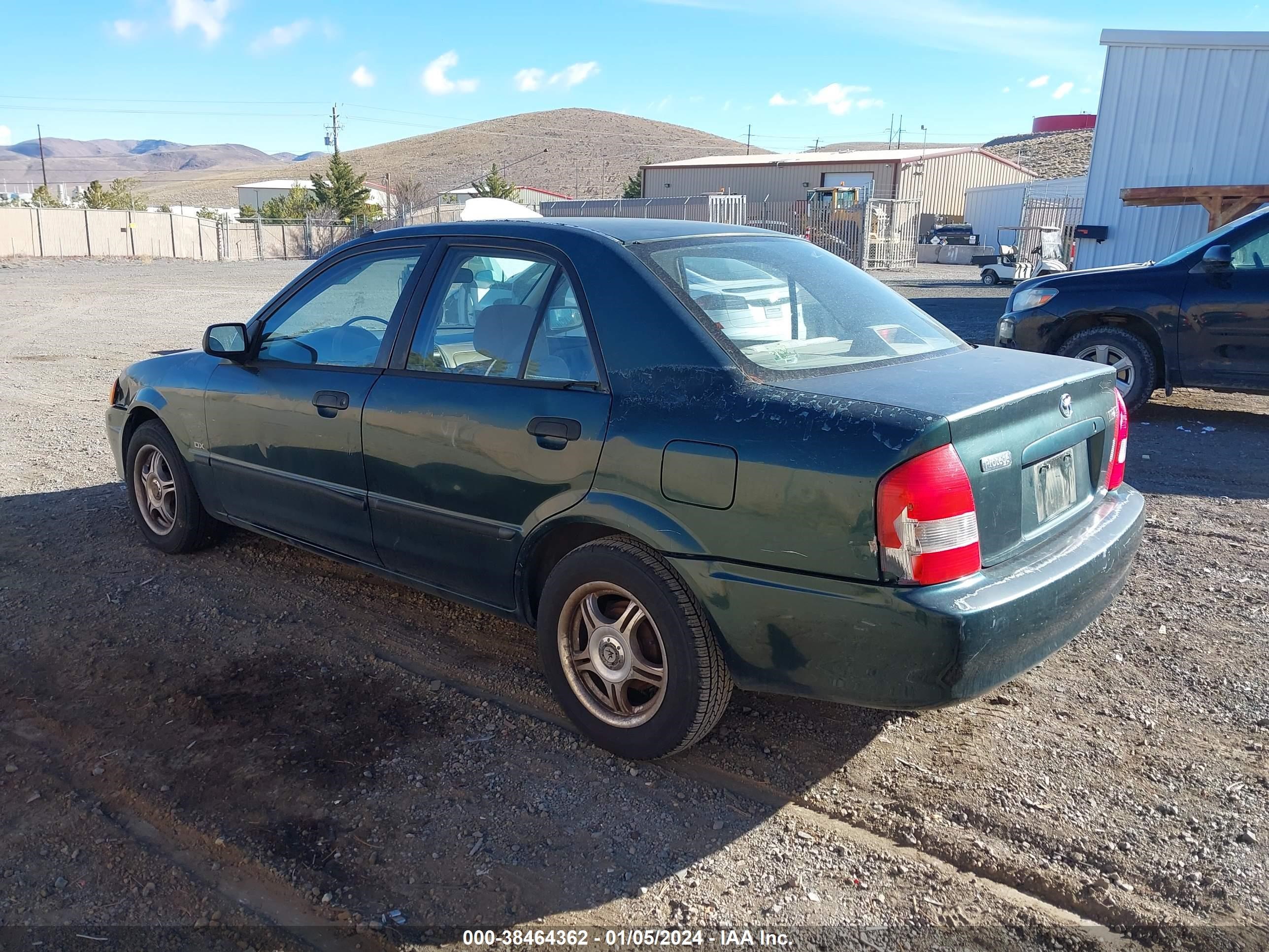 Photo 2 VIN: JM1BJ2223X0142773 - MAZDA PROTEGE 