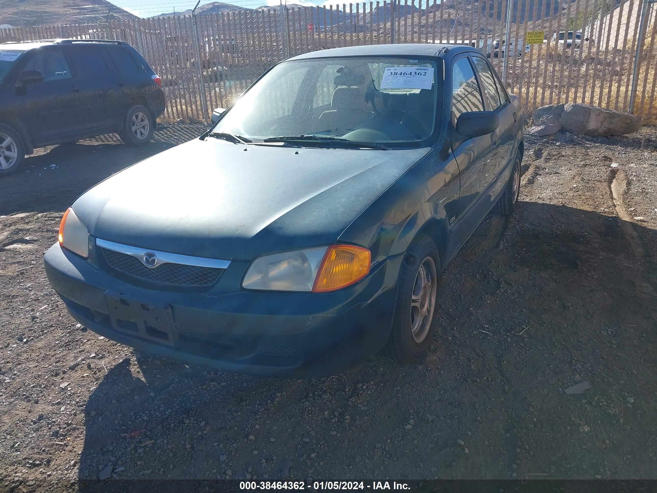 Photo 5 VIN: JM1BJ2223X0142773 - MAZDA PROTEGE 