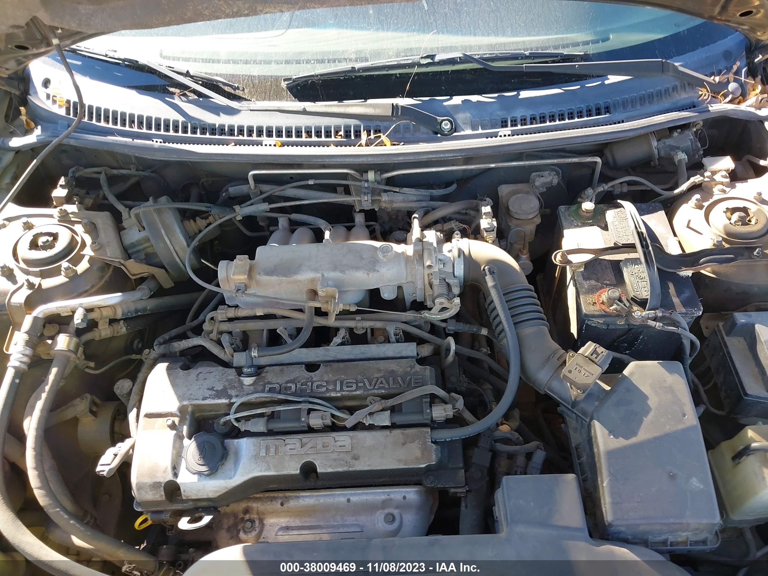 Photo 9 VIN: JM1BJ2224X0189505 - MAZDA PROTEGE 