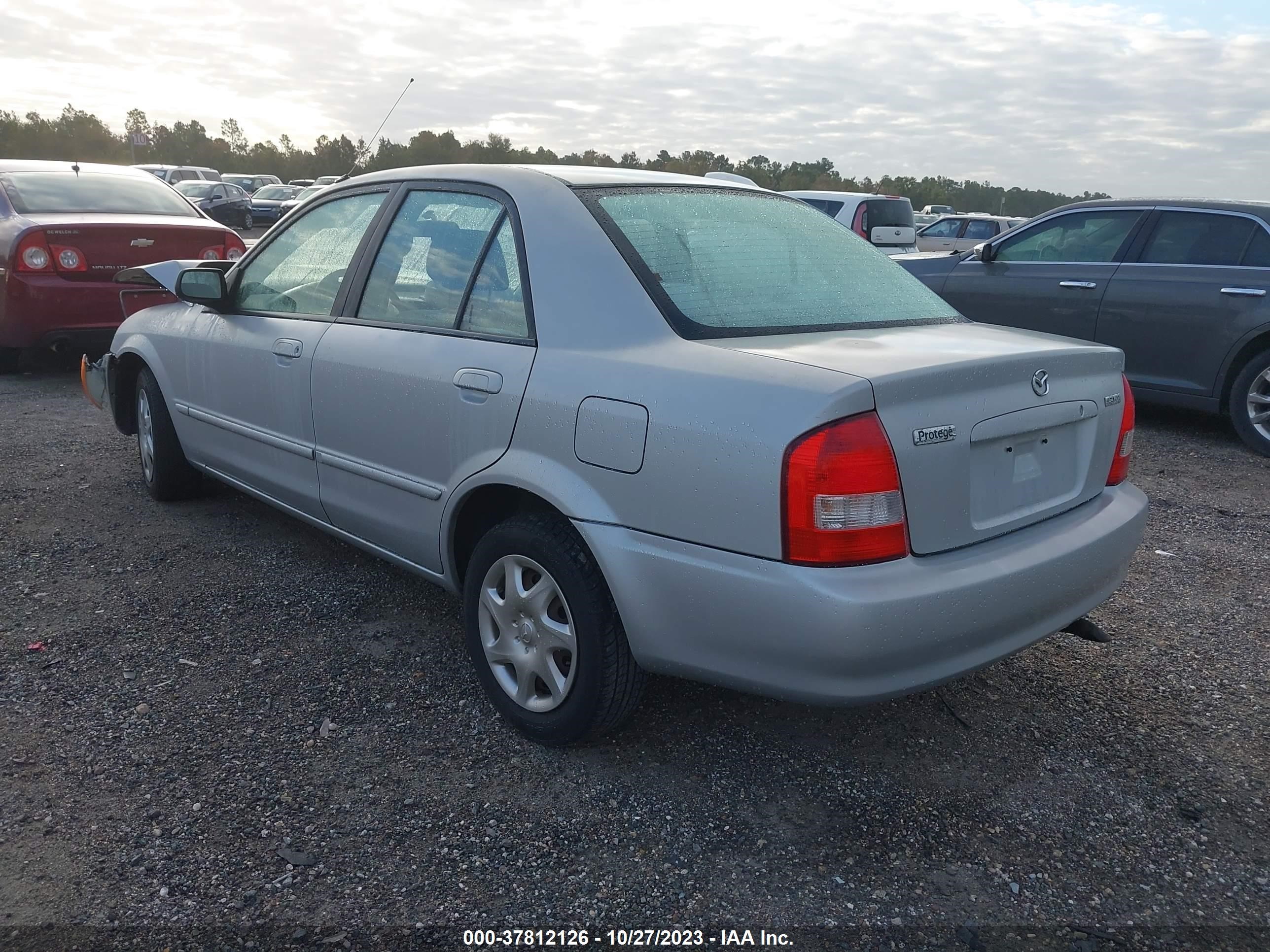 Photo 2 VIN: JM1BJ2224Y0308431 - MAZDA PROTEGE 