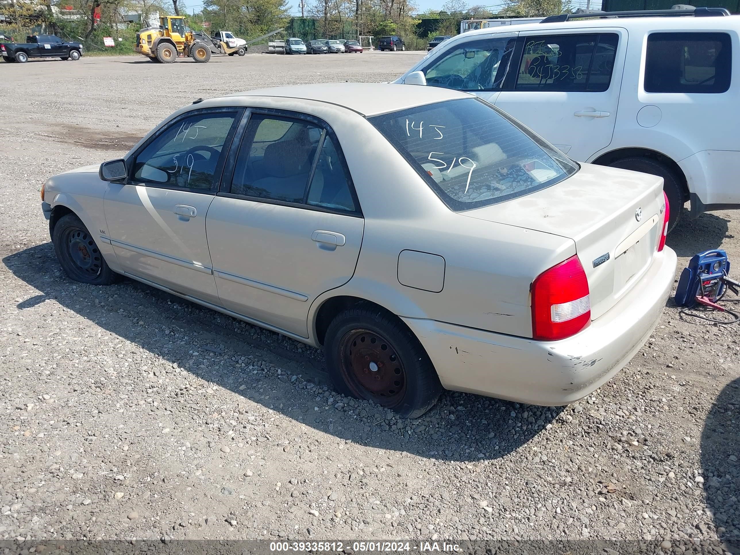 Photo 2 VIN: JM1BJ2228Y0299409 - MAZDA PROTEGE 