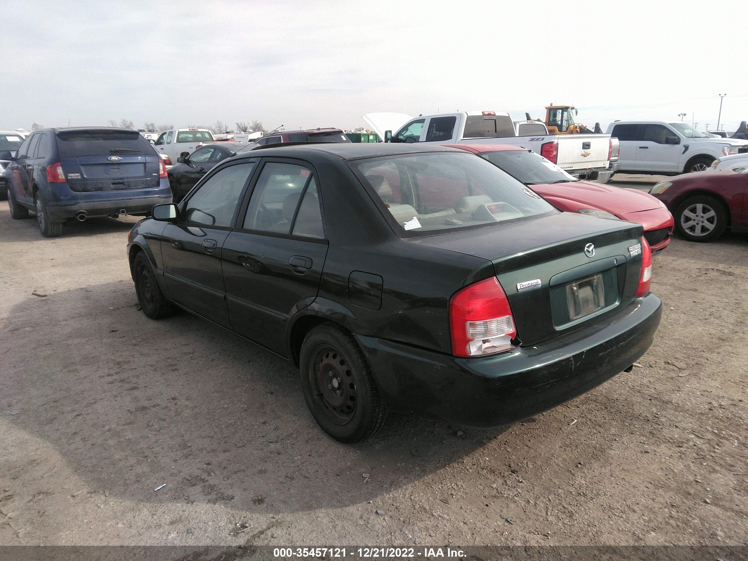 Photo 2 VIN: JM1BJ222XY0228261 - MAZDA PROTEGE 