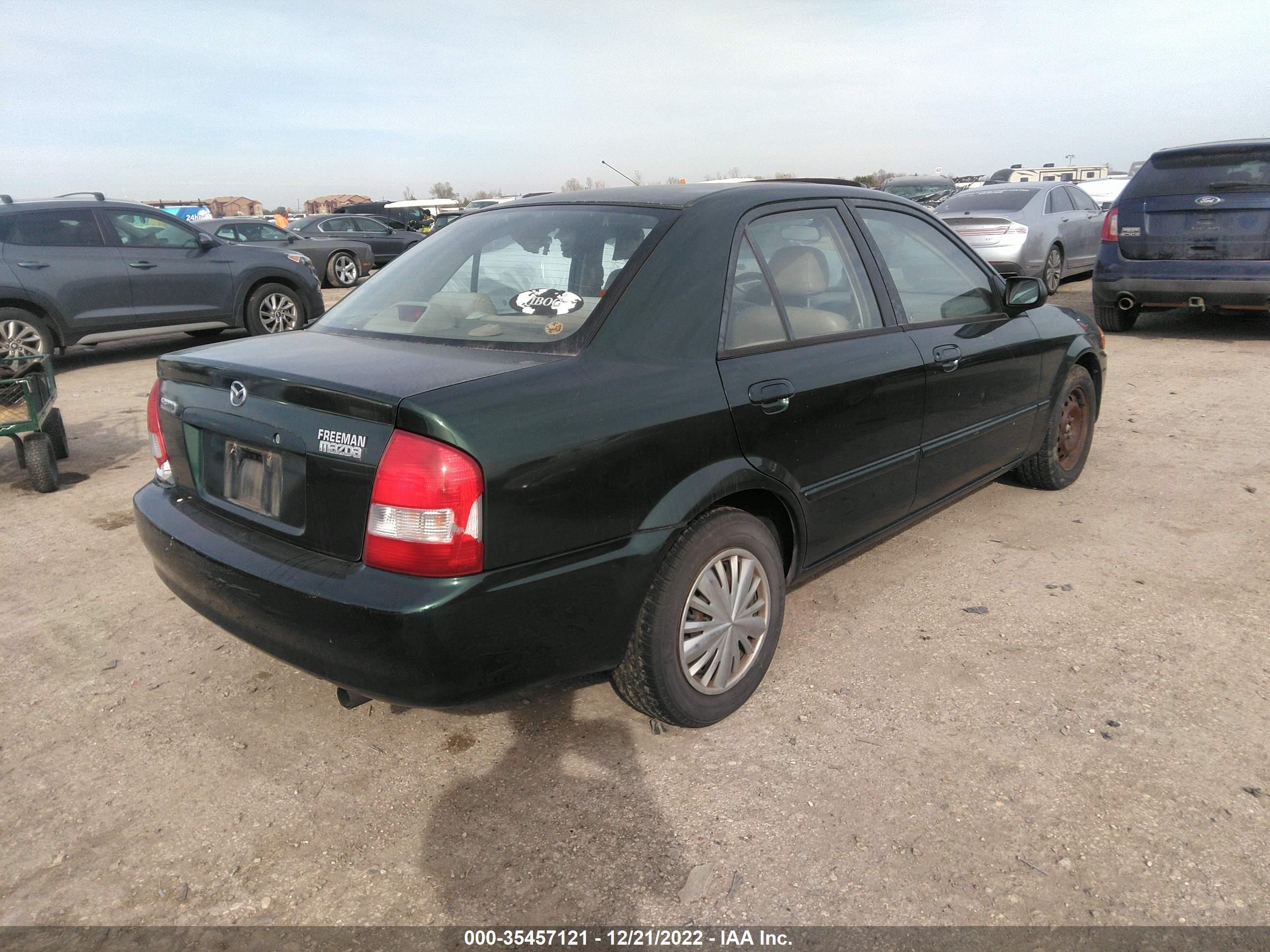 Photo 3 VIN: JM1BJ222XY0228261 - MAZDA PROTEGE 