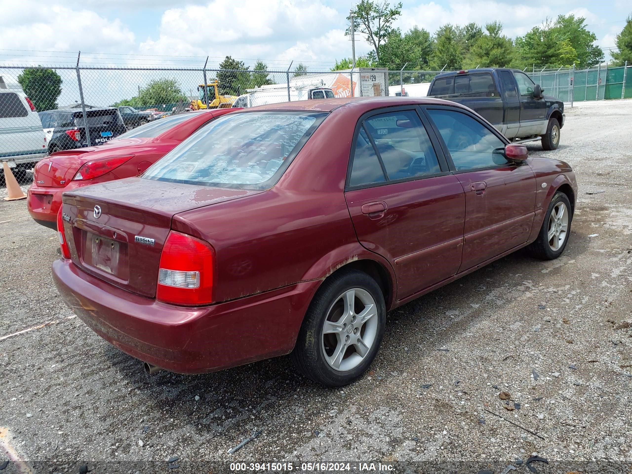 Photo 3 VIN: JM1BJ225130135860 - MAZDA PROTEGE 