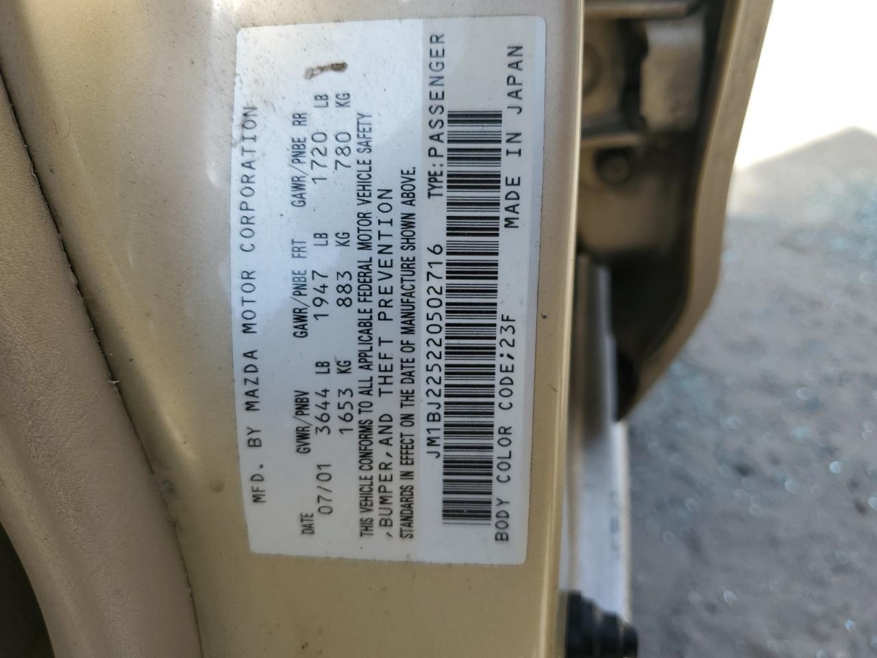 Photo 12 VIN: JM1BJ225220502716 - MAZDA PROTEGE 