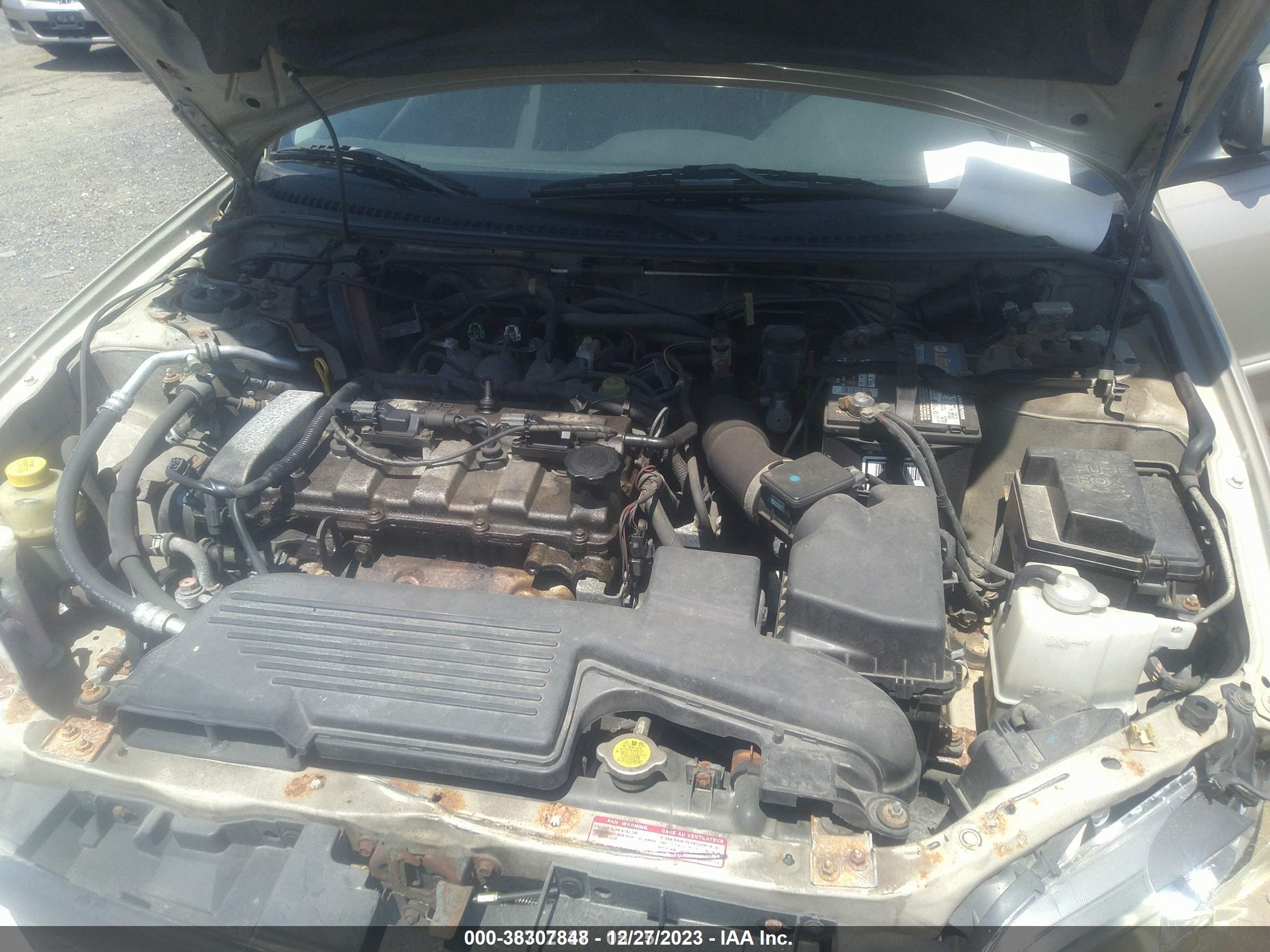 Photo 9 VIN: JM1BJ225220521816 - MAZDA PROTEGE 