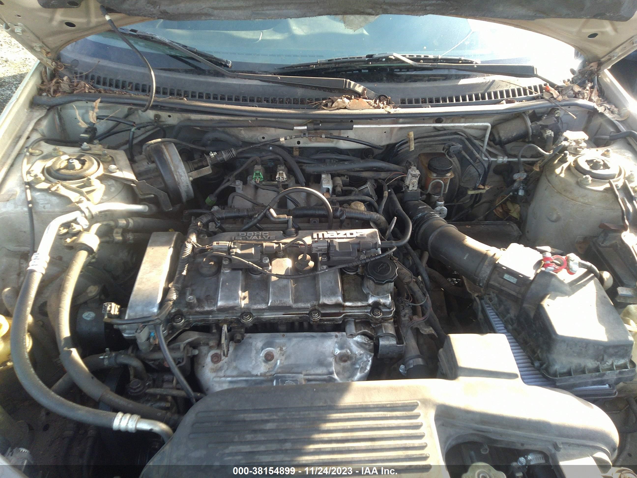 Photo 9 VIN: JM1BJ225220537465 - MAZDA PROTEGE 