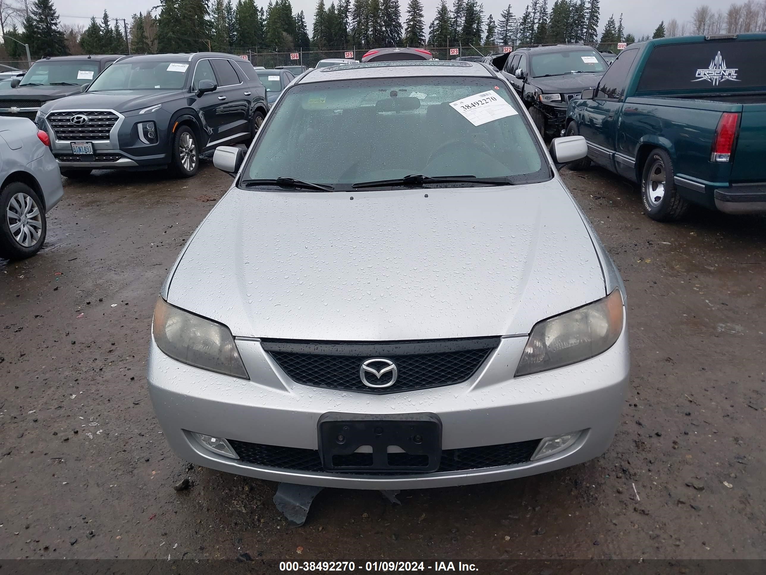 Photo 11 VIN: JM1BJ225221616323 - MAZDA PROTEGE 