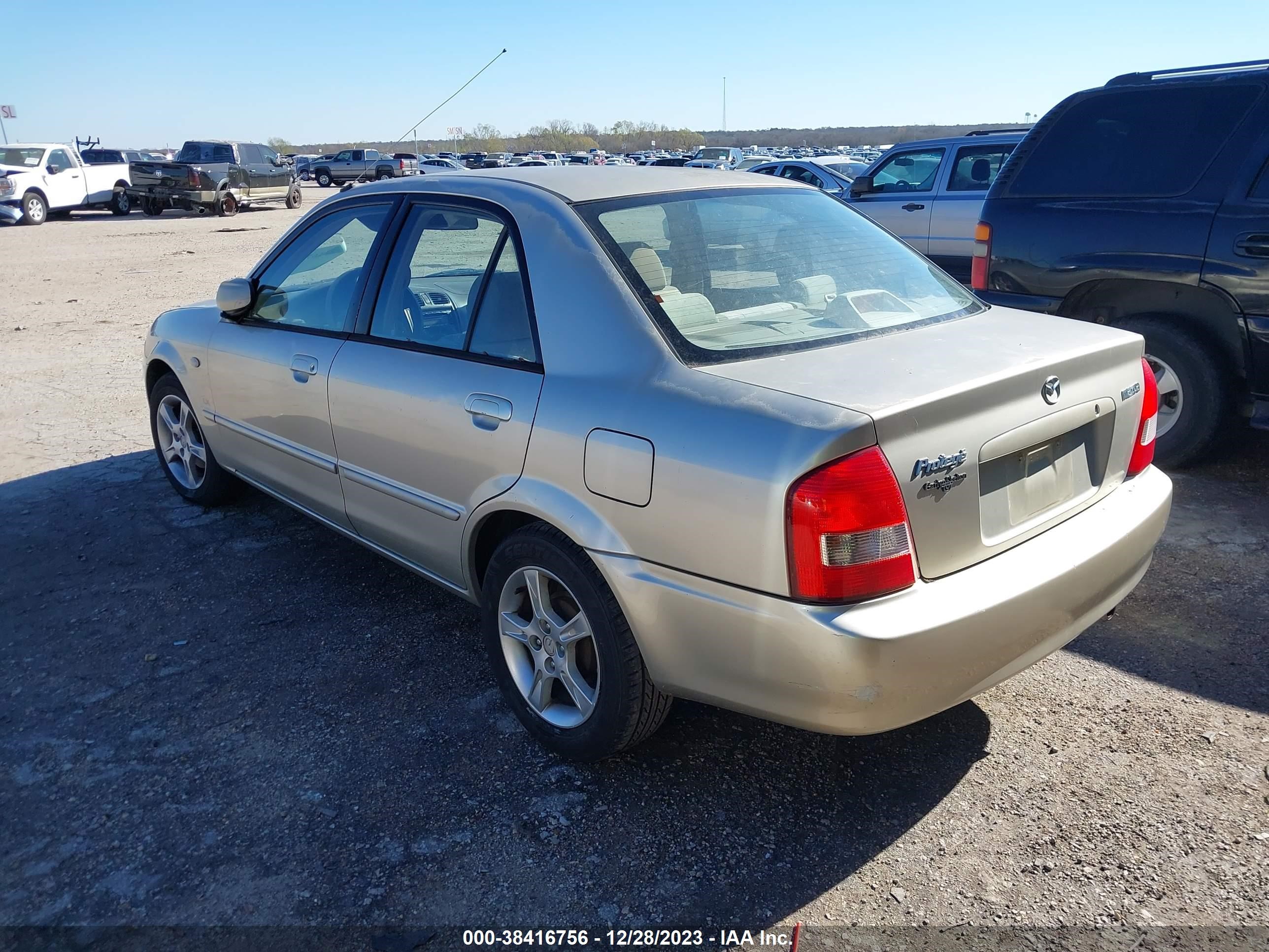 Photo 2 VIN: JM1BJ225230214177 - MAZDA PROTEGE 