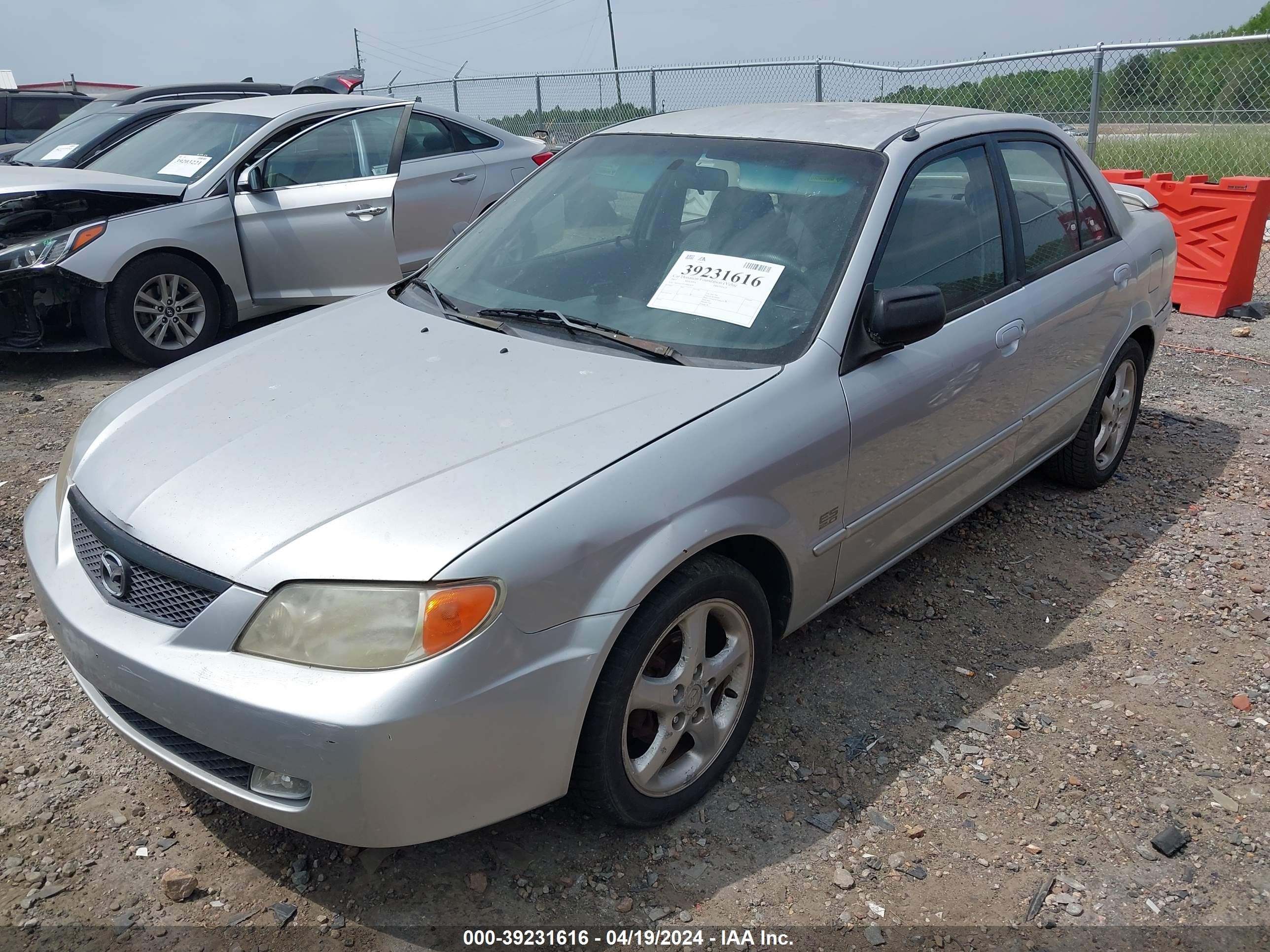 Photo 1 VIN: JM1BJ225310401859 - MAZDA PROTEGE 