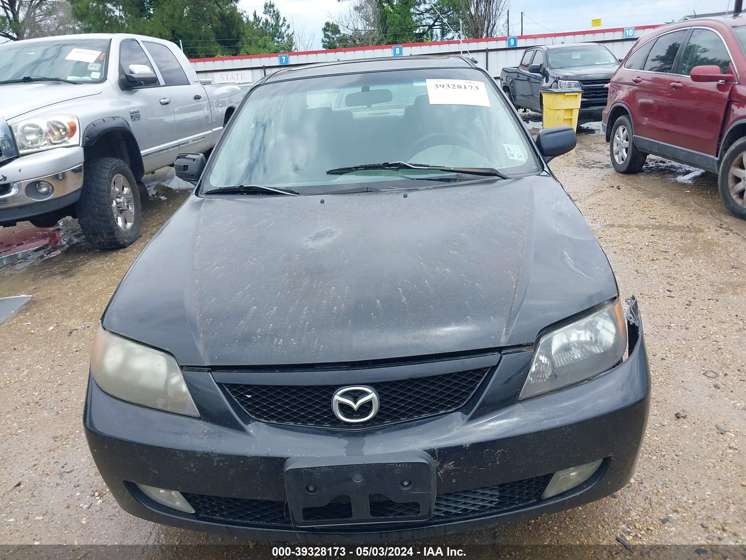 Photo 11 VIN: JM1BJ225320500926 - MAZDA PROTEGE 