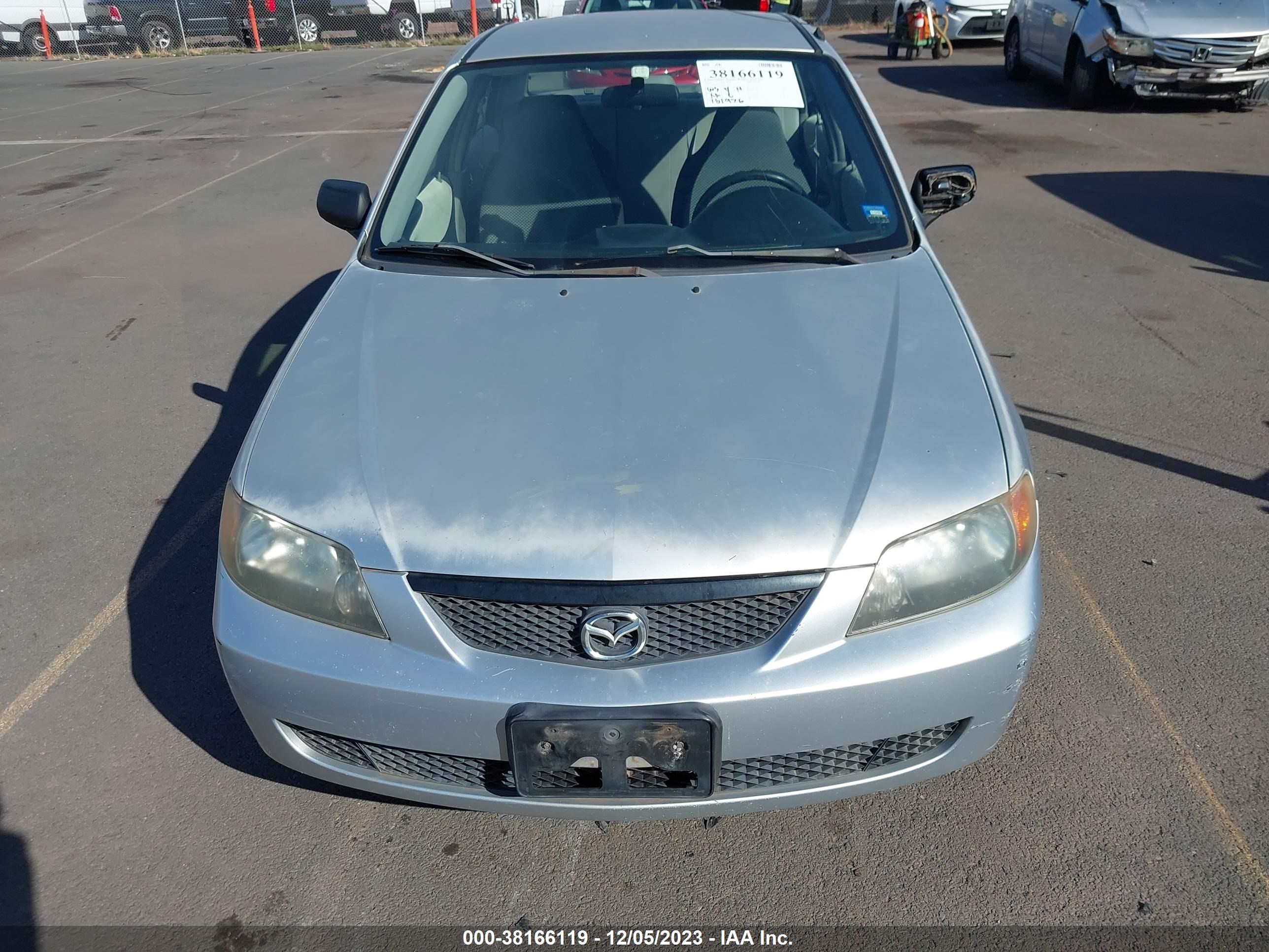 Photo 5 VIN: JM1BJ225421622950 - MAZDA PROTEGE 