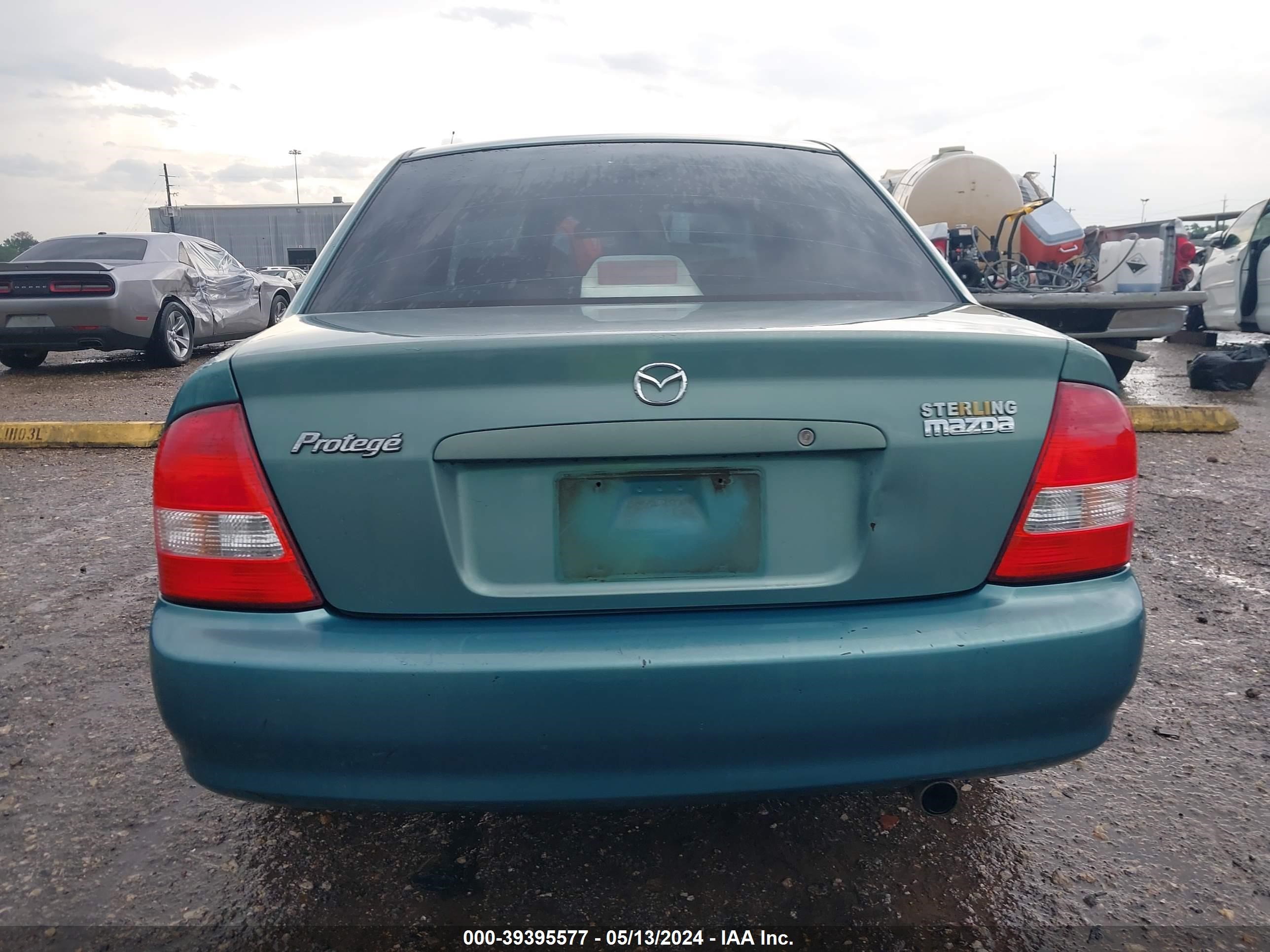 Photo 15 VIN: JM1BJ225620503545 - MAZDA PROTEGE 