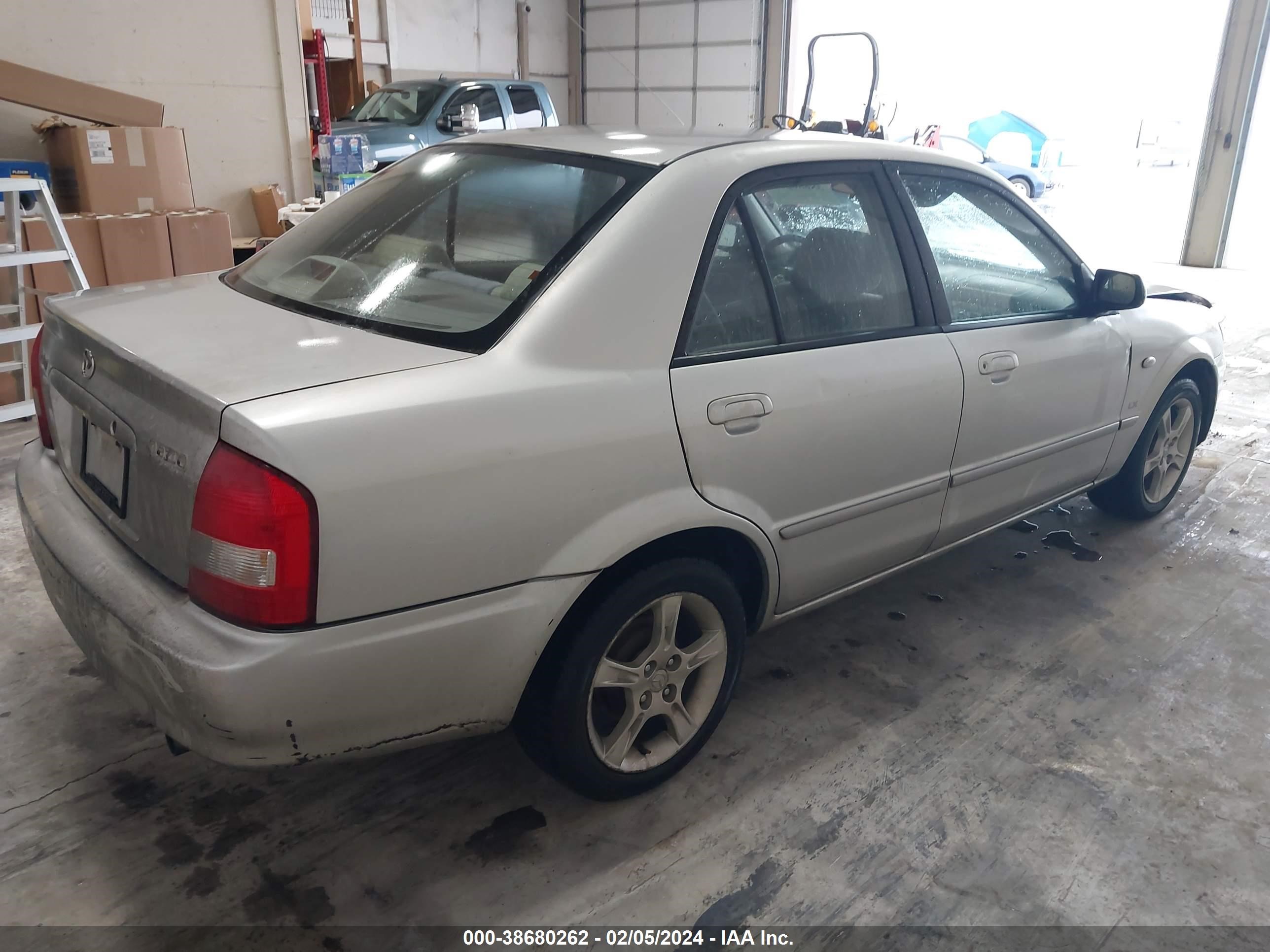 Photo 3 VIN: JM1BJ225730205491 - MAZDA PROTEGE 