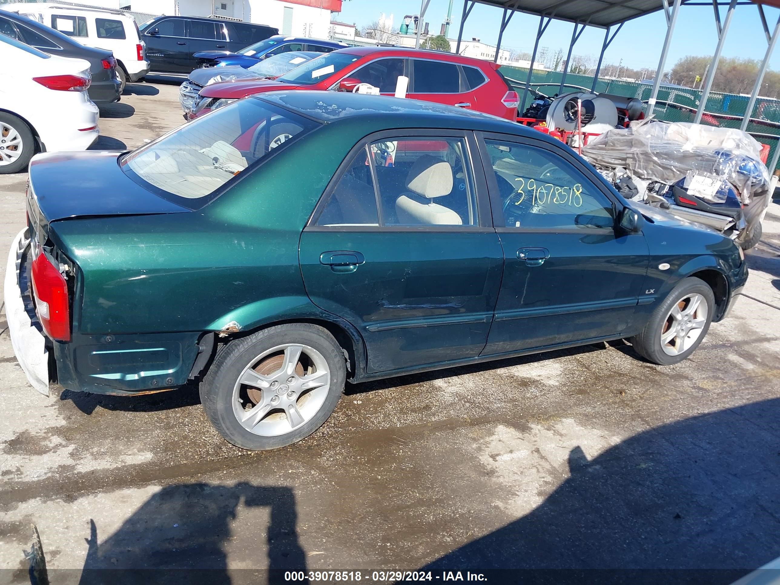 Photo 13 VIN: JM1BJ225830189186 - MAZDA PROTEGE 